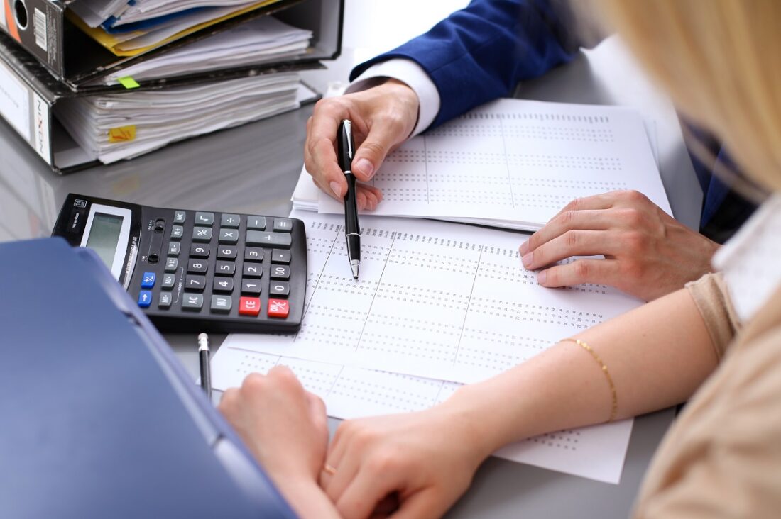 Bookkeeper,Or,Financial,Inspector,And,Secretary,Making,Report,,Calculating,Or