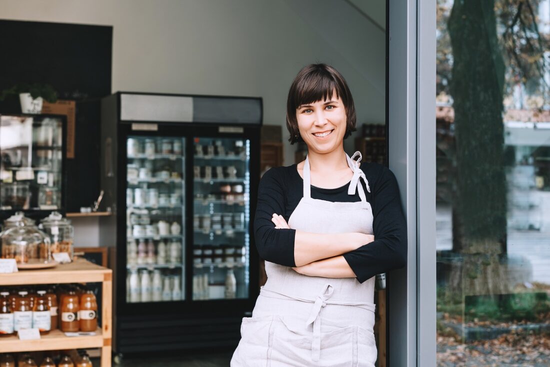 Portrait,Of,Owner,Of,Sustainable,Small,Local,Business.,Shopkeeper,Of