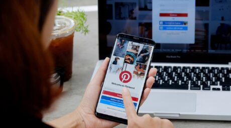 Sociální sítě v době moderního podnikání (díl 3): Jak využít X (dříve Twitter) a Pinterest pro růst vašeho podnikání